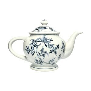 Blue Danube “Blue Onion” Porcelain Teapot & Lid 6” 28oz